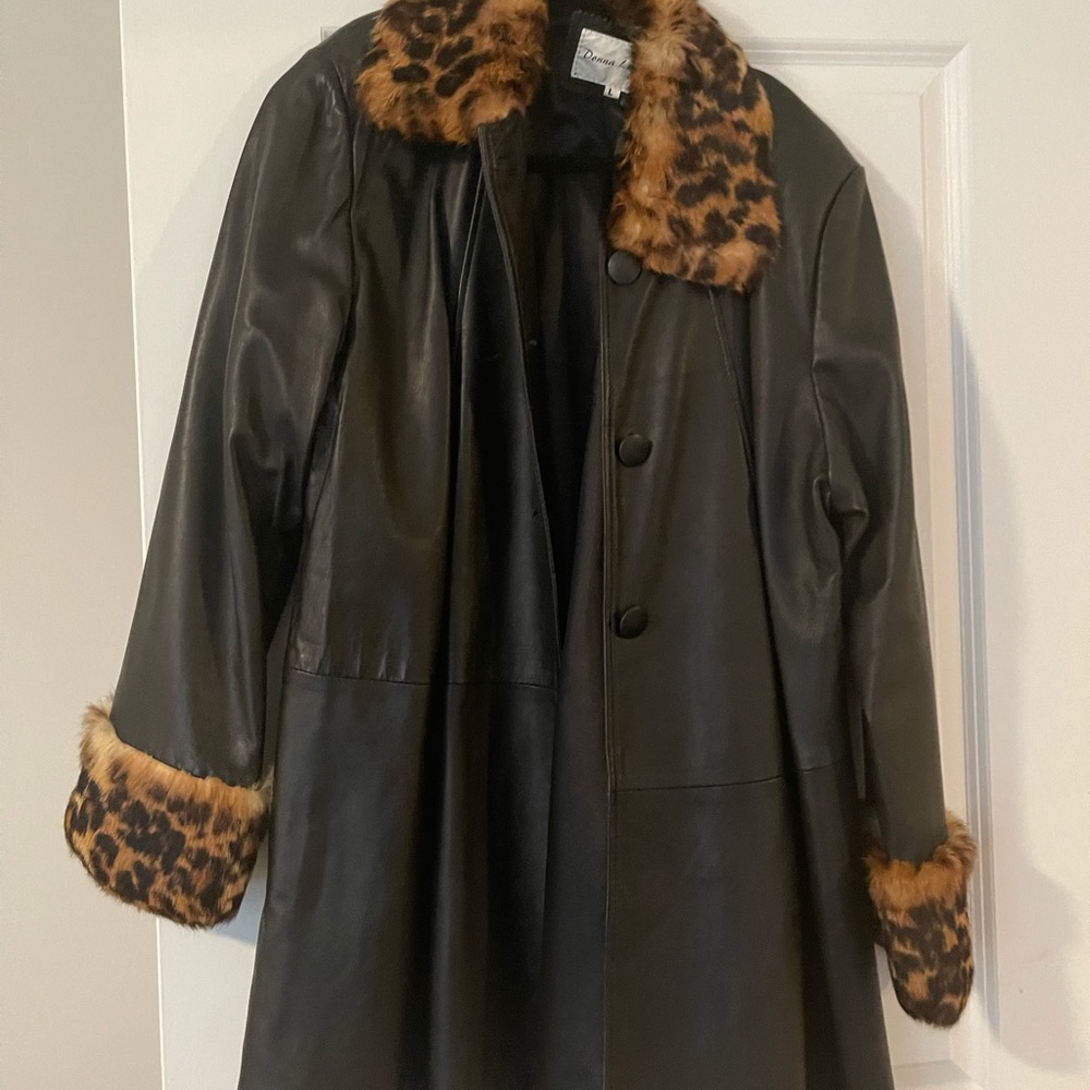 Vintage Donna Lepure NY Trench